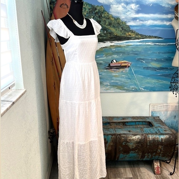 NWT Stilletto’s, Gorgeous White Eyelet Dress, Lightweight, Elegant,Timeless,L - Picture 2 of 16